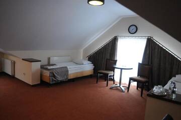 Фото номера Четырехместный номер Отель Hotel Martex г. Плоньск 4
