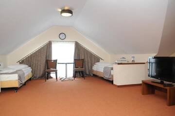 Фото номера Четырехместный номер Отель Hotel Martex г. Плоньск 3