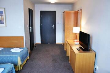 Фото номера Четырехместный номер Отель Hotel Orlik г. Плоньск 4