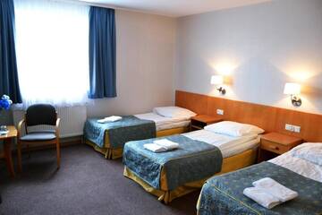 Фото номера Четырехместный номер Отель Hotel Orlik г. Плоньск 6